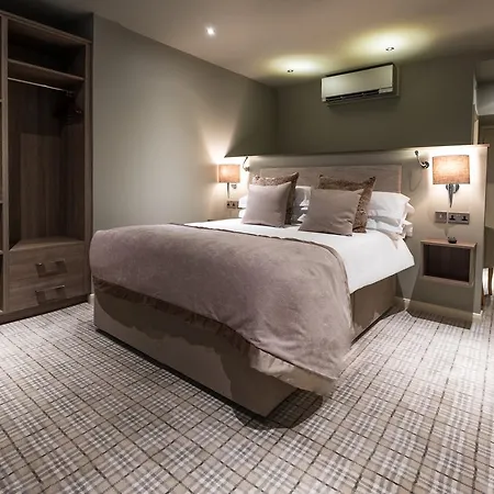 Hotel The Grand At 3*