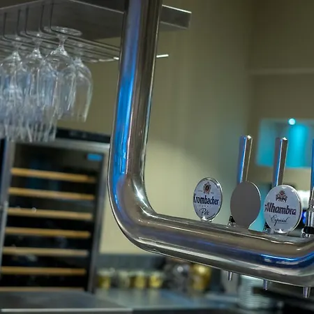 Hotel The Grand At 3*