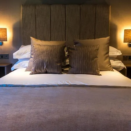 Hotel The Grand At 3*