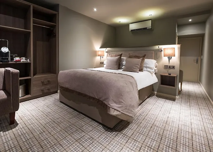 Hotel The Grand At 3*